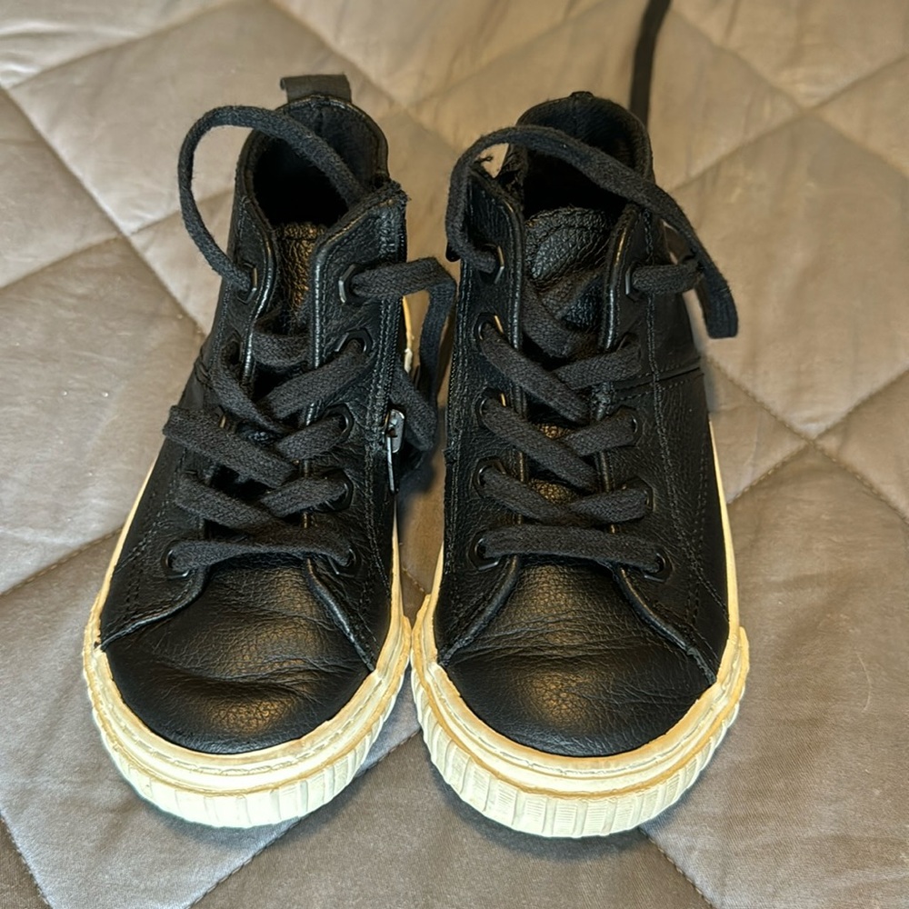 Kids Zara black leather sneakers size 23